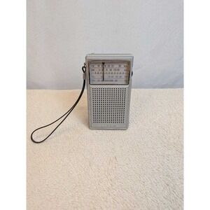Realistic AM FM TV Radio Portable Transistor 12-613A Silver
